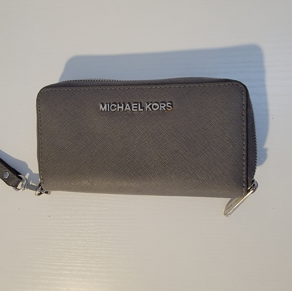 Michael Kors Wristlet